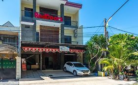 RedDoorz Syariah @ Ketintang Surabaya